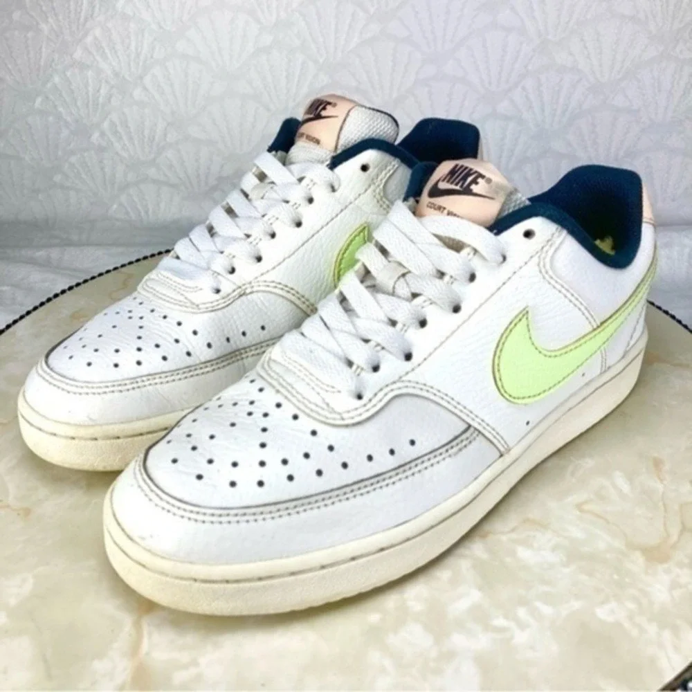 Nike Court Vision Low Leather Shoes Womens 7 White Sporty Casual Retro Sneakers